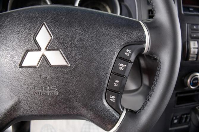 Mitsubishi Pajero IV Рестайлинг 1 с пробегом 2012 года, цена 2 149 000 рублей, 195256 км, внедорожник, Автокод Объявления