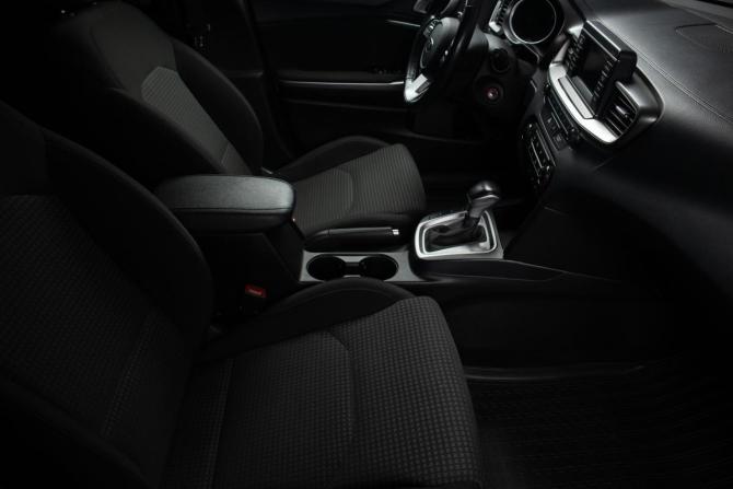 Kia Ceed III с пробегом 2018 года, цена 1 859 000 рублей, 71000 км, хэтчбек, Автокод Объявления