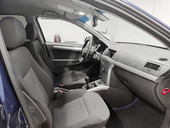 Opel Astra H Рестайлинг с пробегом 2011 года, цена 515 000 рублей, 213974 км, хэтчбек, Автокод Объявления