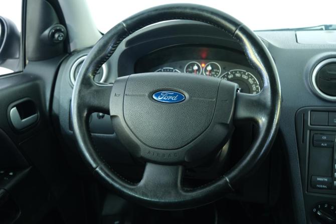 Ford Fusion I Рестайлинг с пробегом 2007 года, цена 449 000 рублей, 211000 км, хэтчбек, Автокод Объявления