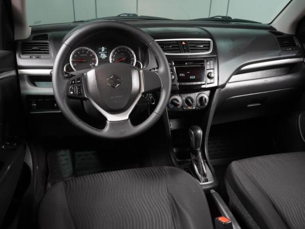 Suzuki Swift IV с пробегом 2011 года, цена 899 000 рублей, 121399 км, хэтчбек, Автокод Объявления