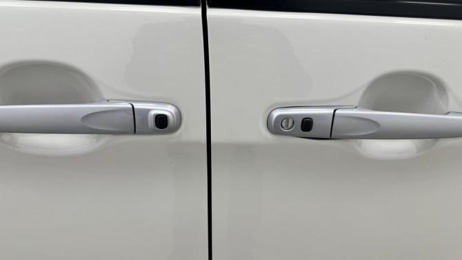 Subaru Justy V с пробегом 2016 года, цена 790 000 рублей, 130317 км, минивэн, Автокод Объявления