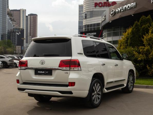 Toyota Land Cruiser 200 Series Рестайлинг 2 с пробегом 2017 года, цена 7 398 000 рублей, 98000 км, внедорожник, Автокод Объявления