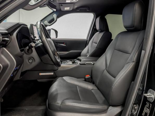 Toyota Land Cruiser 300 Series с пробегом 2021 года, цена 8 330 000 рублей, 72948 км, внедорожник, Автокод Объявления