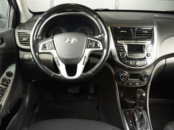 Hyundai Solaris I с пробегом 2014 года, цена 1 049 995 рублей, 212246 км, хэтчбек, Автокод Объявления