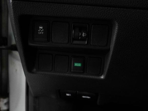 Nissan Qashqai II с пробегом 2018 года, цена 1 439 000 рублей, 164458 км, внедорожник, Автокод Объявления