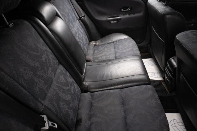 Mitsubishi Carisma I с пробегом 2001 года, цена 349 000 рублей, 320000 км, лифтбек, Автокод Объявления