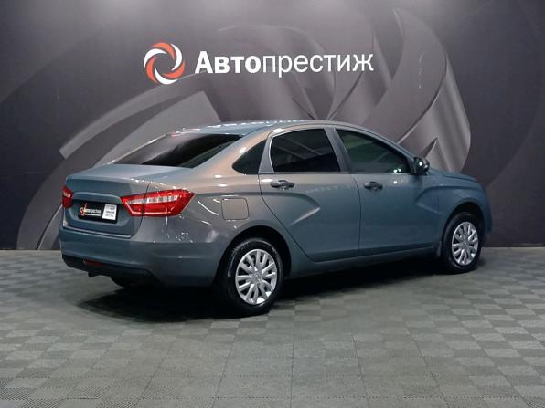 Lada (ВАЗ) Vesta I с пробегом 2021 года, цена 1 050 000 рублей, 92249 км, седан, Автокод Объявления