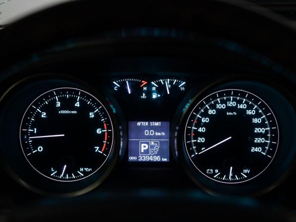 Toyota Land Cruiser 200 Series с пробегом 2011 года, цена 3 475 000 рублей, 339496 км, внедорожник, Автокод Объявления