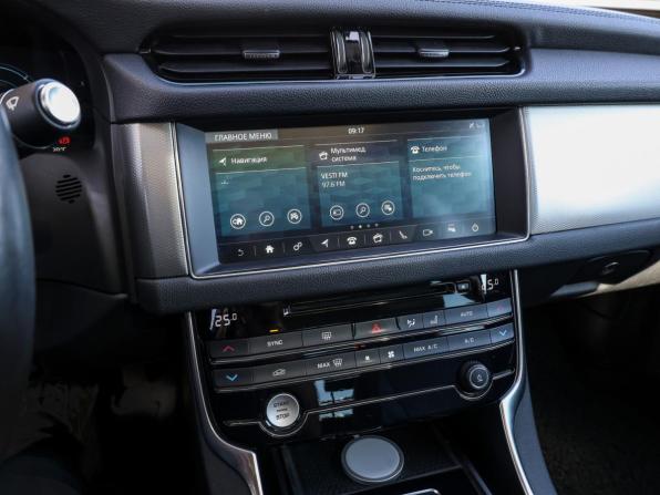 Jaguar XF II с пробегом 2018 года, цена 2 650 000 рублей, 126897 км, седан, Автокод Объявления