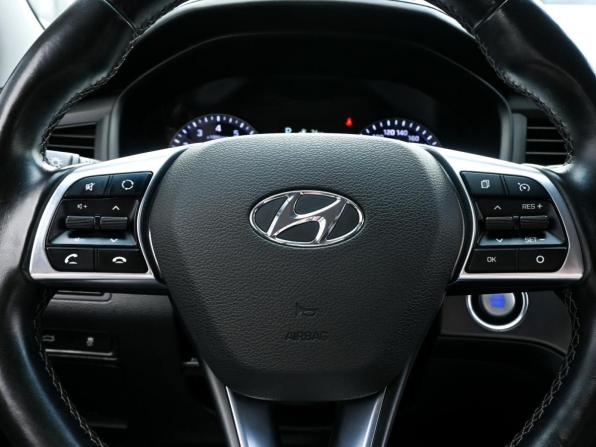 Hyundai Sonata VII (LF) Рестайлинг с пробегом 2017 года, цена 1 769 000 рублей, 124790 км, седан, Автокод Объявления