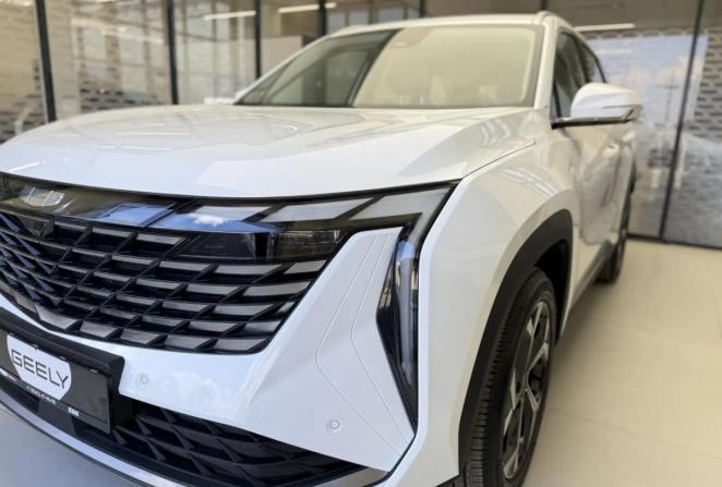 Новый Geely Atlas II 2026 года, цена 3 449 990 рублей, внедорожник, Автокод Объявления