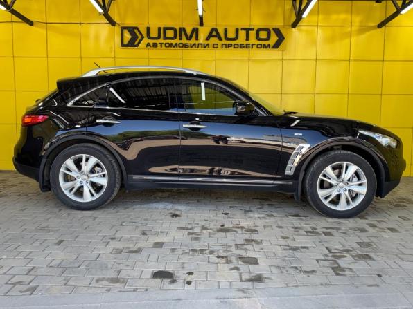 Infiniti QX70 с пробегом 2014 года, цена 2 199 000 рублей, 126000 км, внедорожник, Автокод Объявления