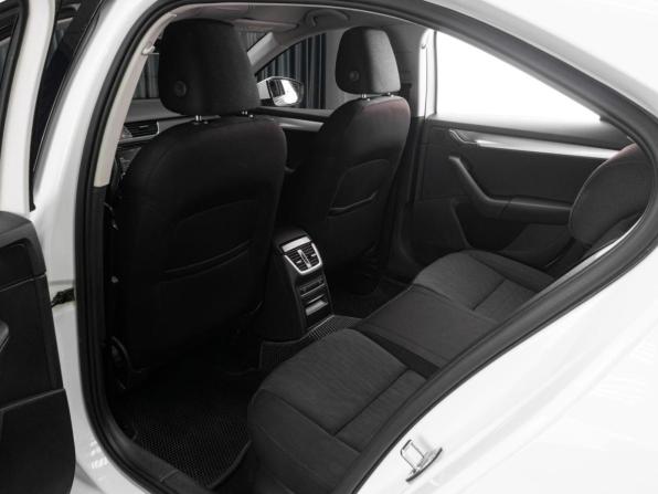 Skoda Octavia III (A7) с пробегом 2016 года, цена 1 599 000 рублей, 122156 км, лифтбек, Автокод Объявления
