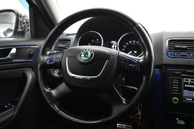 Skoda Yeti I с пробегом 2011 года, цена 650 000 рублей, 349704 км, внедорожник, Автокод Объявления