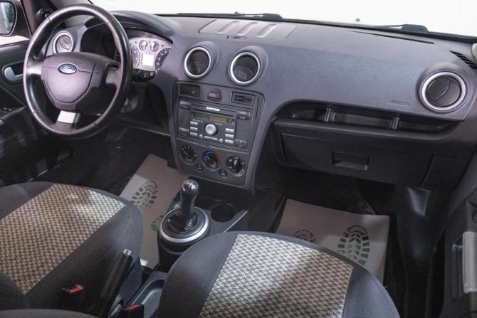 Ford Fusion I Рестайлинг с пробегом 2008 года, цена 529 000 рублей, 82000 км, хэтчбек, Автокод Объявления