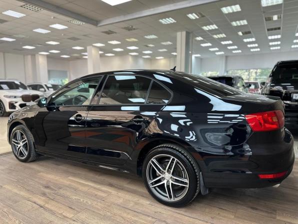 Volkswagen Jetta VI с пробегом 2014 года, цена 1 390 000 рублей, 94440 км, седан, Автокод Объявления