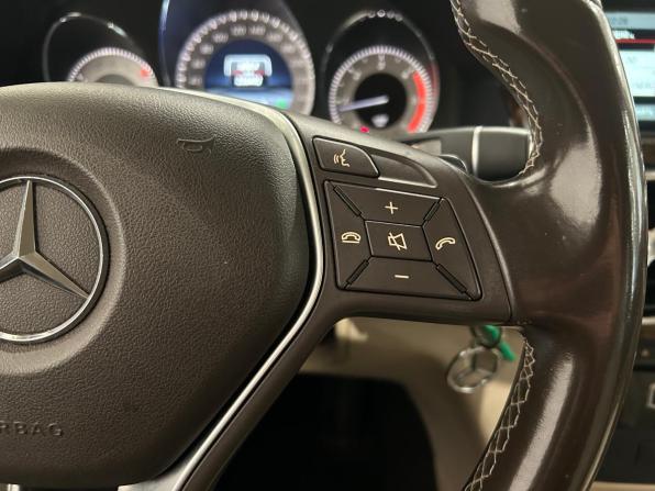 Mercedes-Benz GLK-Класс I (X204) Рестайлинг с пробегом 2015 года, цена 1 649 000 рублей, 236491 км, внедорожник, Автокод Объявления