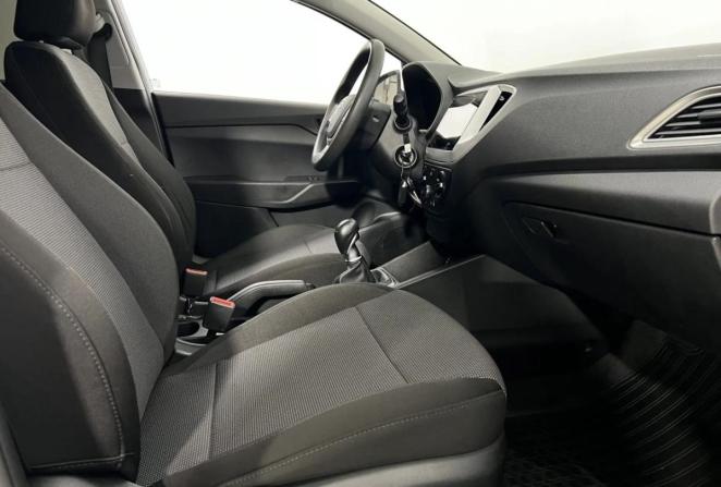 Hyundai Solaris II с пробегом 2019 года, цена 1 075 000 рублей, 120104 км, седан, Автокод Объявления