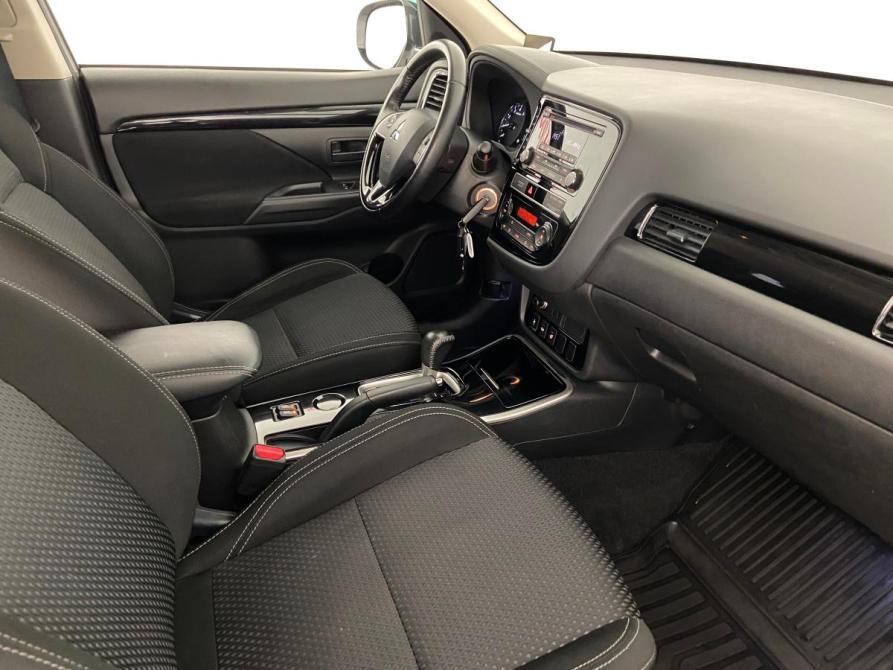 Mitsubishi Outlander III Рестайлинг 3 Псков  - изображение 12