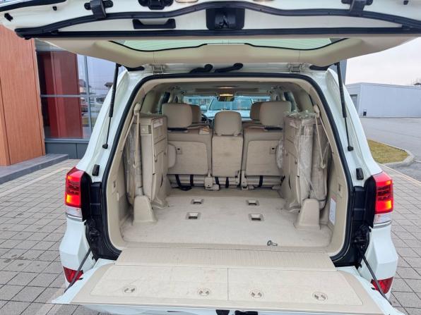 Toyota Land Cruiser 200 Series Рестайлинг 2 с пробегом 2021 года, цена 7 300 000 рублей, 55077 км, внедорожник, Автокод Объявления