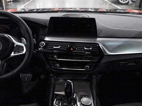BMW 5 серии VII (G30/G31/G38) с пробегом 2017 года, цена 3 430 350 рублей, 147247 км, седан, Автокод Объявления
