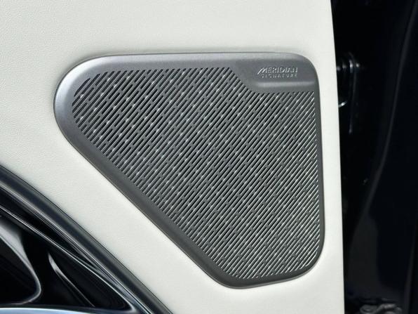 Land Rover Range Rover V с пробегом 2025 года, цена 27 900 000 рублей, 1410 км, внедорожник, Автокод Объявления