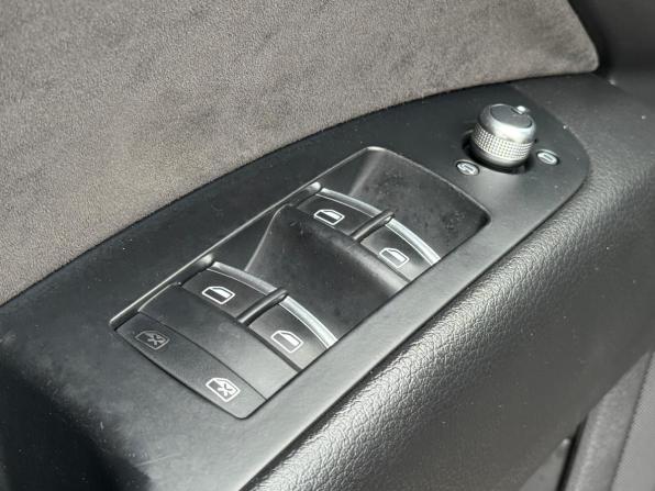 Audi Q7 I (4L) Рестайлинг с пробегом 2013 года, цена 2 400 000 рублей, 286948 км, внедорожник, Автокод Объявления