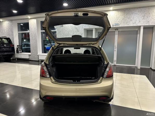 Kia Rio II Рестайлинг с пробегом 2010 года, цена 665 000 рублей, 127000 км, хэтчбек, Автокод Объявления