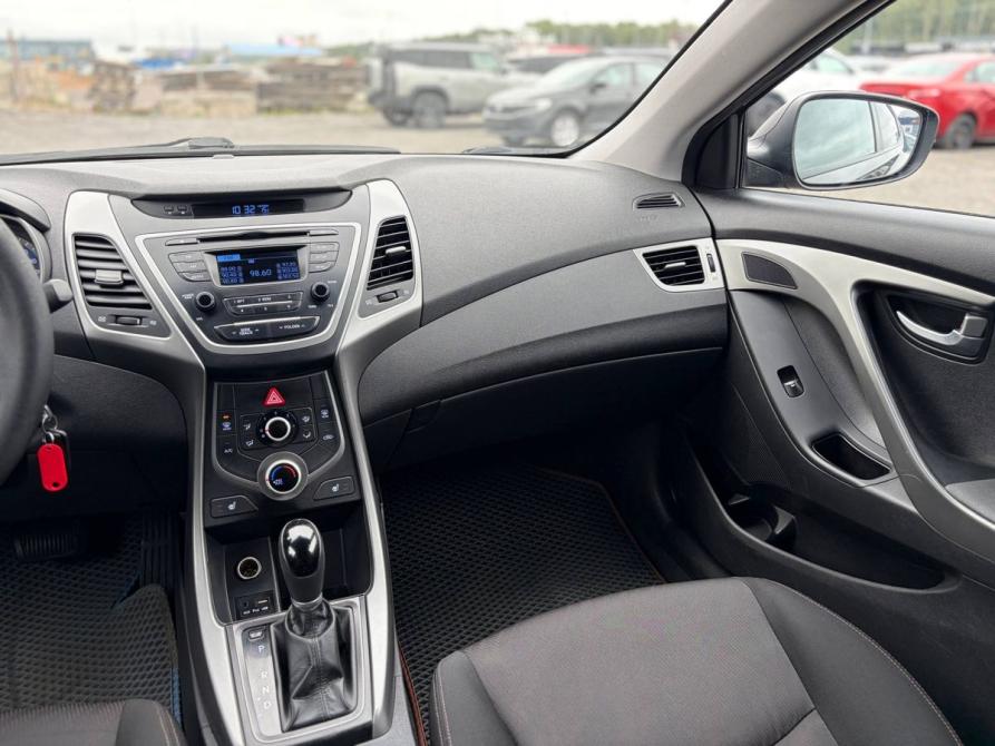 Hyundai Elantra V (MD) Рестайлинг Санкт-Петербург  - изображение 7