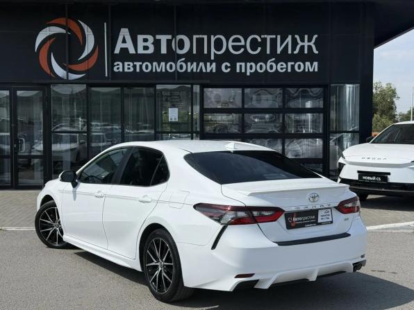 Toyota Camry VIII (XV70) Рестайлинг с пробегом 2021 года, цена 2 699 000 рублей, 41755 км, седан, Автокод Объявления