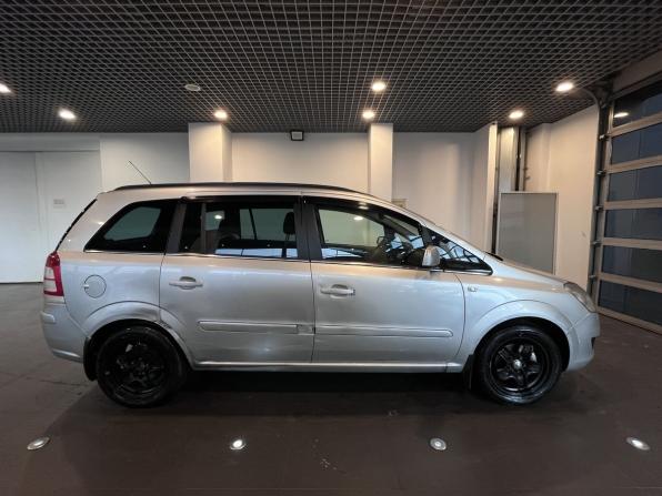 Opel Zafira B Рестайлинг с пробегом 2010 года, цена 484 000 рублей, 353453 км, компактвэн, Автокод Объявления