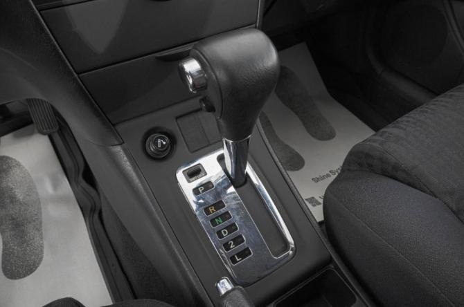 Toyota Corolla IX (E120 E130) с пробегом 2002 года, цена 629 000 рублей, 220000 км, хэтчбек, Автокод Объявления