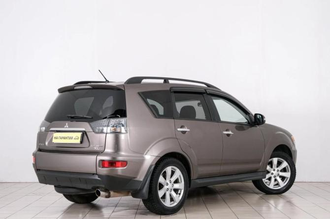 Mitsubishi Outlander II Рестайлинг с пробегом 2011 года, цена 1 249 000 рублей, 209000 км, внедорожник, Автокод Объявления