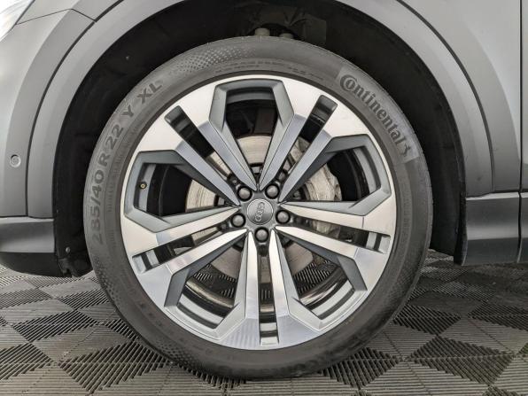 Audi Q8 I (4M) с пробегом 2019 года, цена 6 440 000 рублей, 109404 км, внедорожник, Автокод Объявления