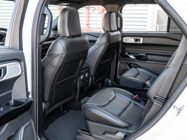 Ford Explorer VI с пробегом 2021 года, цена 4 990 000 рублей, 21983 км, внедорожник, Автокод Объявления