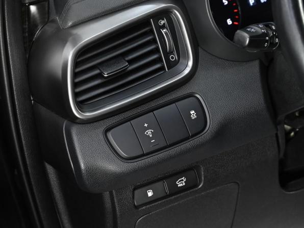 Kia Sorento III Prime Рестайлинг с пробегом 2018 года, цена 2 349 000 рублей, 226000 км, внедорожник, Автокод Объявления