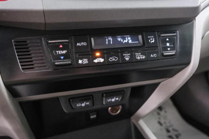 Honda Civic IX с пробегом 2012 года, цена 1 199 000 рублей, 235150 км, седан, Автокод Объявления
