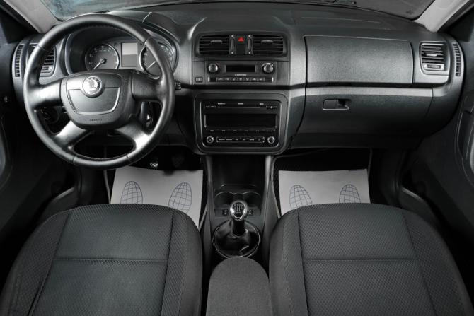 Skoda Fabia II Рестайлинг с пробегом 2011 года, цена 589 000 рублей, 286000 км, хэтчбек, Автокод Объявления