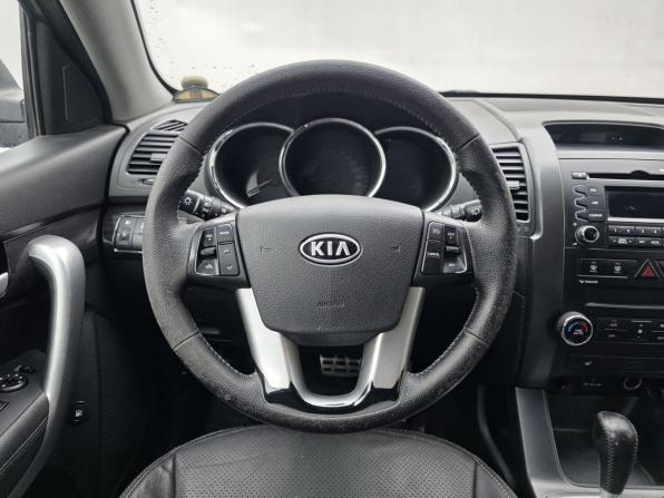 Kia Sorento II с пробегом 2009 года, цена 1 050 000 рублей, 256476 км, внедорожник, Автокод Объявления