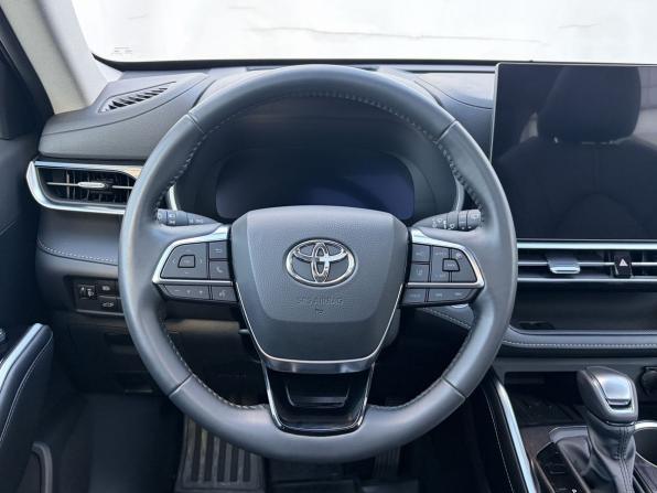 Toyota Highlander IV (XU70) с пробегом 2025 года, цена 5 199 000 рублей, 5671 км, внедорожник, Автокод Объявления