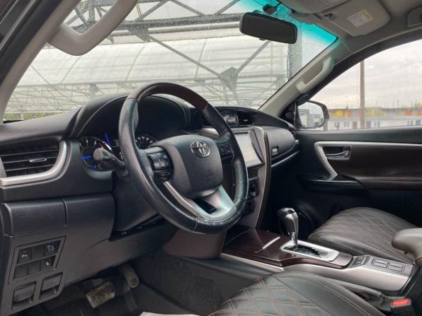 Toyota Fortuner II с пробегом 2019 года, цена 3 390 000 рублей, 114069 км, внедорожник, Автокод Объявления