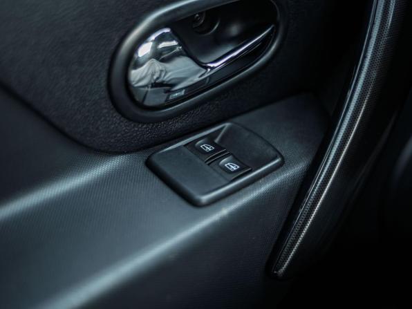 Renault Logan II Рестайлинг с пробегом 2020 года, цена 1 025 000 рублей, 109934 км, седан, Автокод Объявления