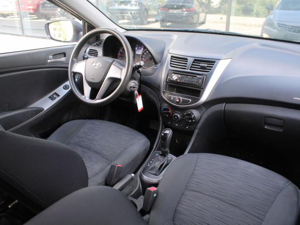 Hyundai Solaris I Рестайлинг с пробегом 2014 года, цена 950 000 рублей, 172628 км, седан, Автокод Объявления