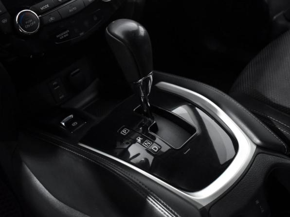 Nissan Qashqai II с пробегом 2016 года, цена 1 374 000 рублей, 192139 км, внедорожник, Автокод Объявления