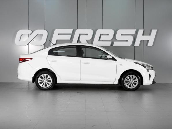 Kia Rio IV Рестайлинг с пробегом 2021 года, цена 1 499 000 рублей, 102744 км, седан, Автокод Объявления