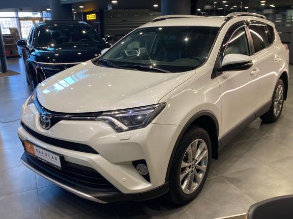 Toyota RAV4 IV (XA40) Рестайлинг с пробегом 2017 года, цена 2 850 000 рублей, 107117 км, внедорожник, Автокод Объявления