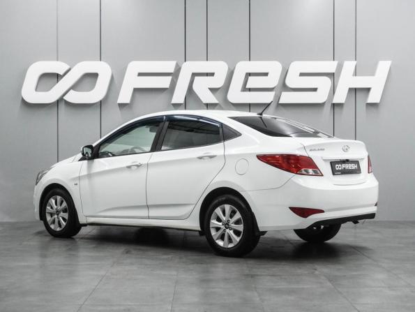 Hyundai Solaris I Рестайлинг с пробегом 2016 года, цена 1 019 000 рублей, 118861 км, седан, Автокод Объявления