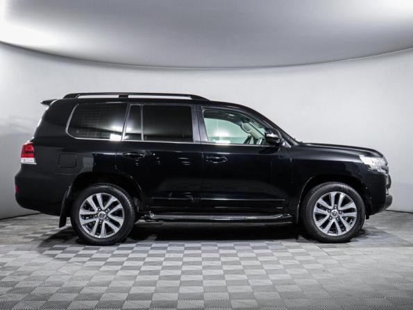 Toyota Land Cruiser 200 Series Рестайлинг 2 с пробегом 2017 года, цена 5 898 000 рублей, 233960 км, внедорожник, Автокод Объявления