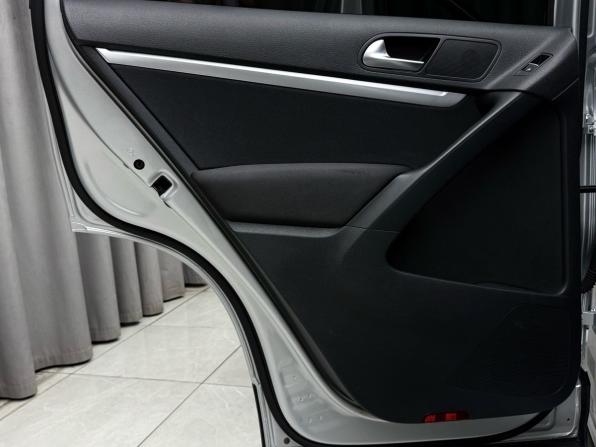 Volkswagen Tiguan I Рестайлинг с пробегом 2013 года, цена 1 559 000 рублей, 136169 км, внедорожник, Автокод Объявления